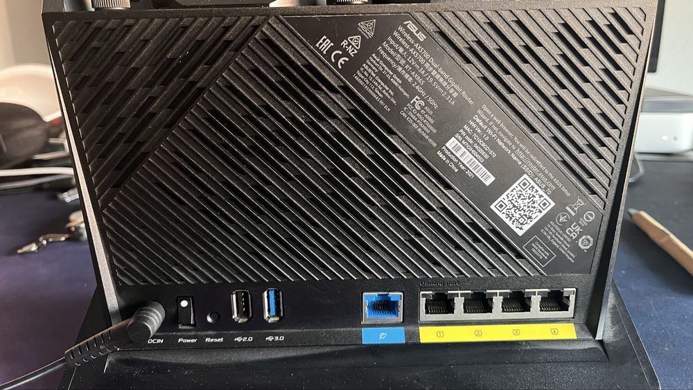 Router Asus AX5700
