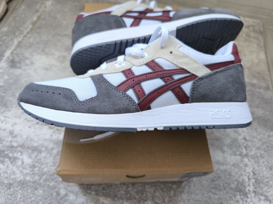 Adidasi Asics/ Nike / Yonex