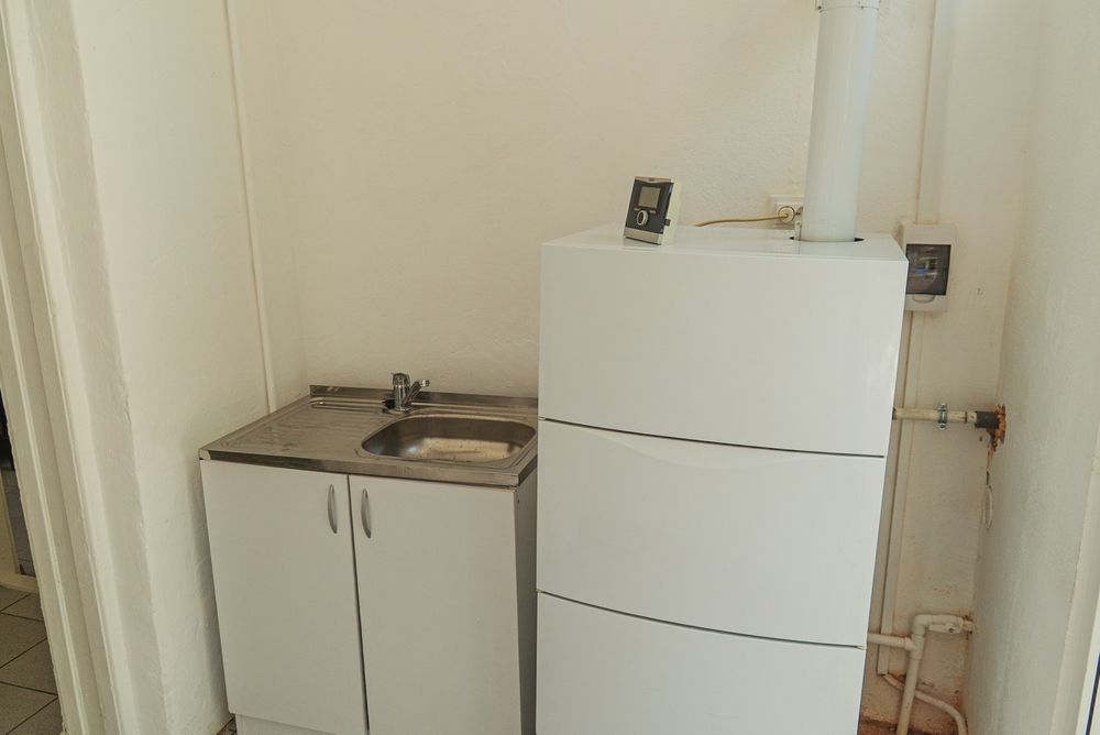 Cazare muncitori / angajați – 8 locuri – Băneasa DN1 – casă renovată