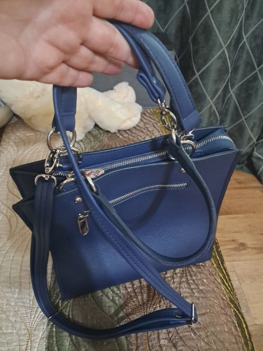 Продам сумку за 3000 новая