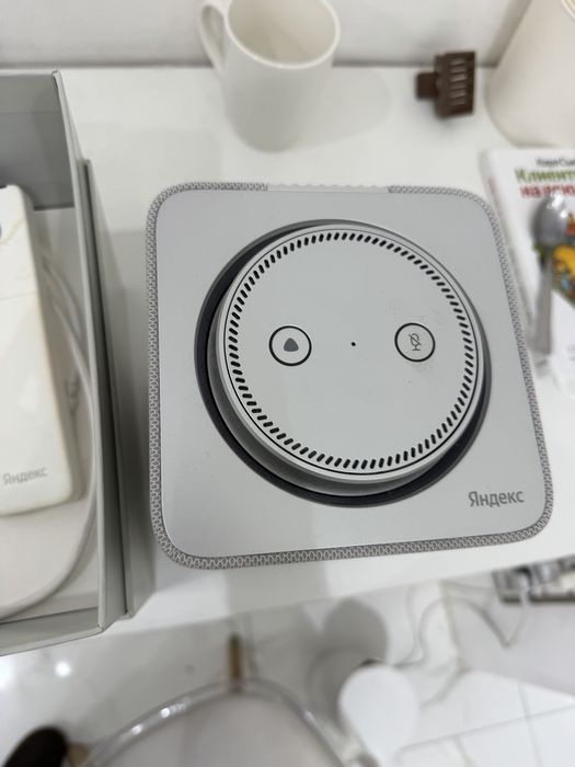 Умная колонка Яндекс Станция