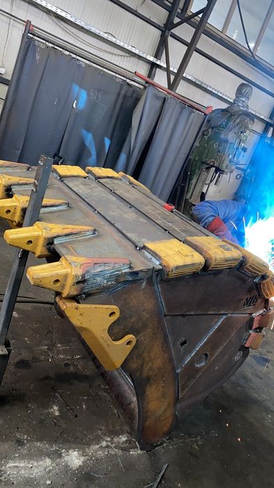 Cupa excavator Caterpillar, Komatsu, Liebherr, etc