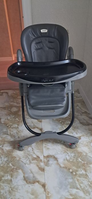 Продам стульчик детский