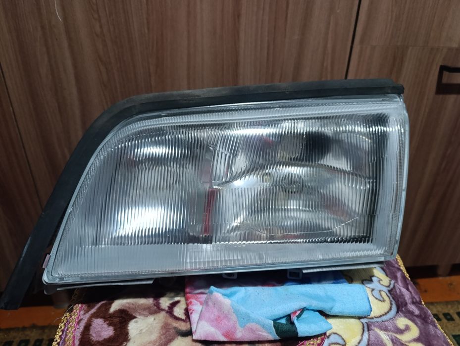 Фара на Мерседес 202 до рестайлинг