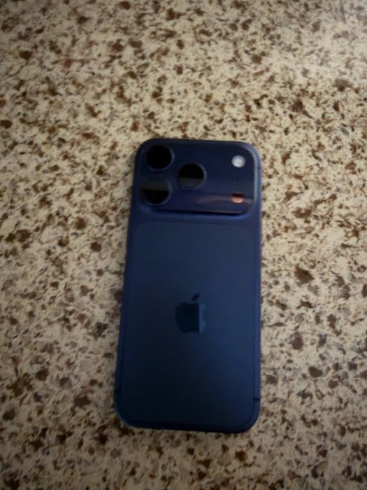 Iphone 17 pro с гарантием