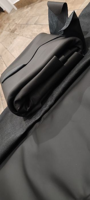 Îmbrac volane in piele/retapițare