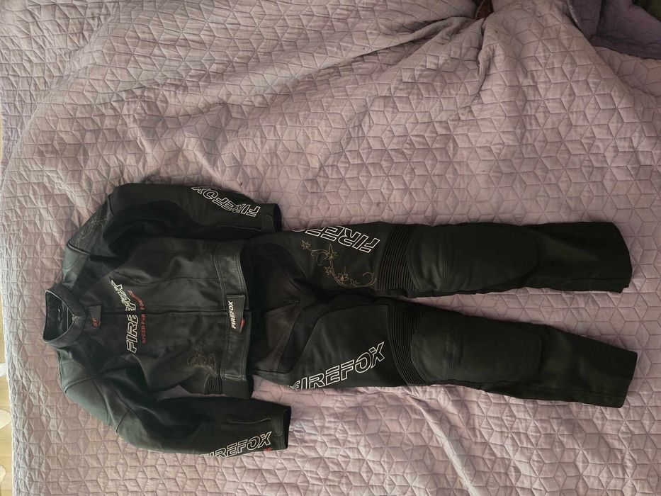 Женски мотоекип размер: яке 38, панталон 34