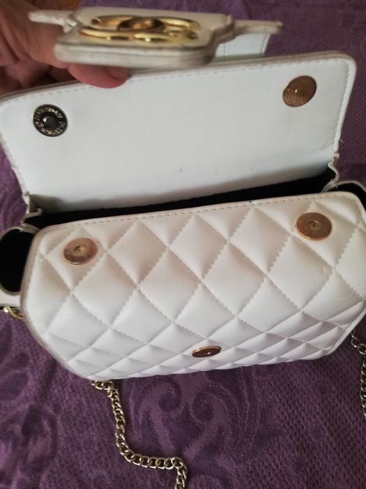 Продаётся сумочка, новая, Chanel, цена 5000