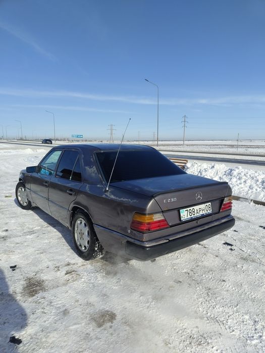 Задний стоп габариты w124