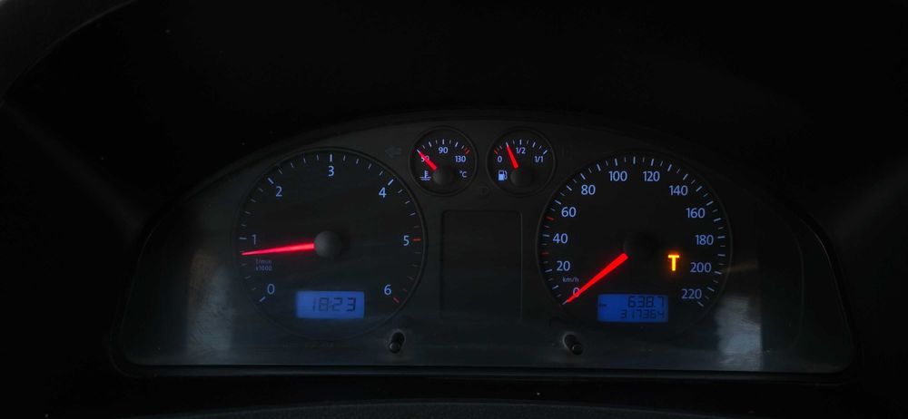 VW TRANSPORTER  2.5 tdi, 131cp, doka, TVA DEDUCTIBIL