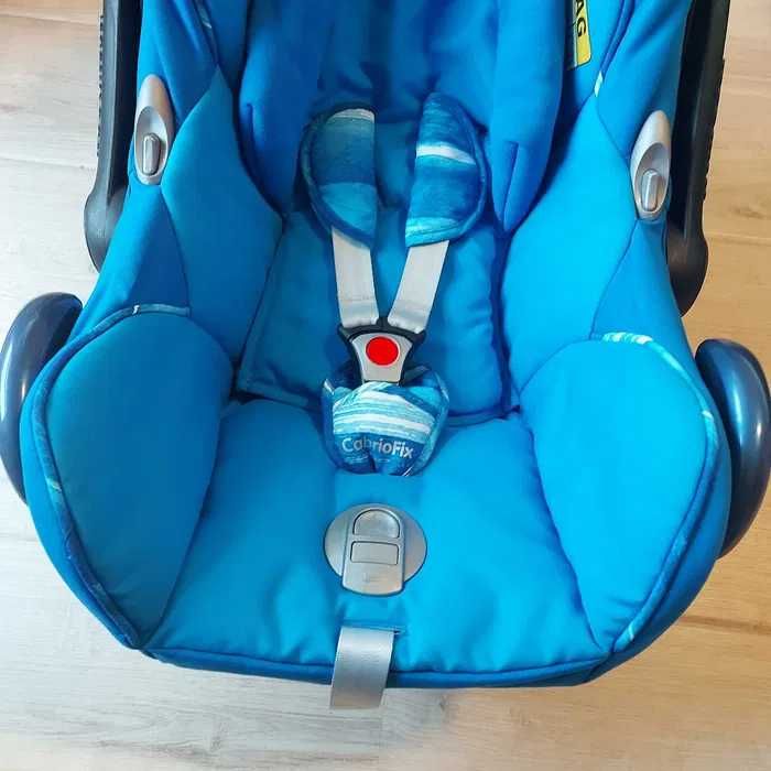 Кошница/столче за кола maxi cosi