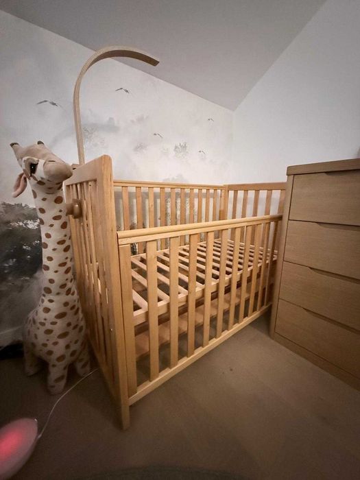 Pătuț bebe lemn 120x60 cu laterală culisantă și balansare