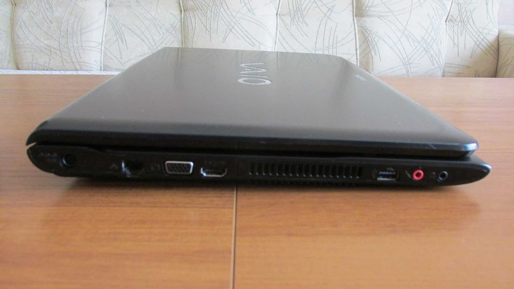 17.3 инча Sony с Intel i7-3612QM,Full HD,SSD,Blu-Rey,подсветка