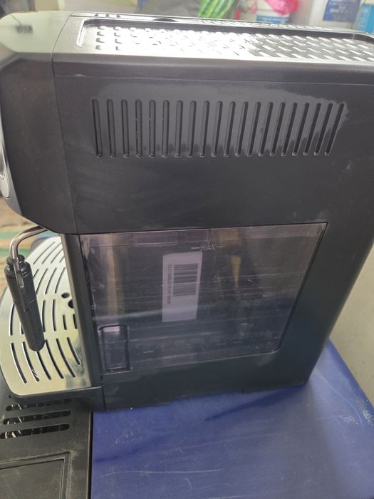 кафеавтомат Delonghi coffe corso