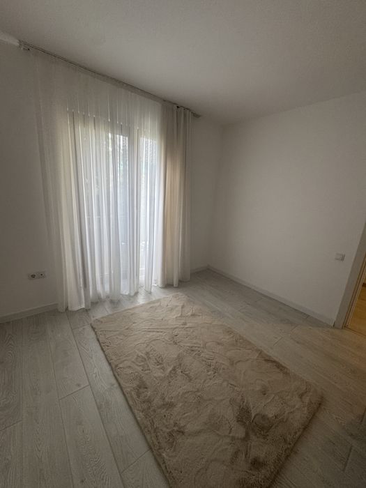 Vila Spatioasa 4 Camere Cosmopolis