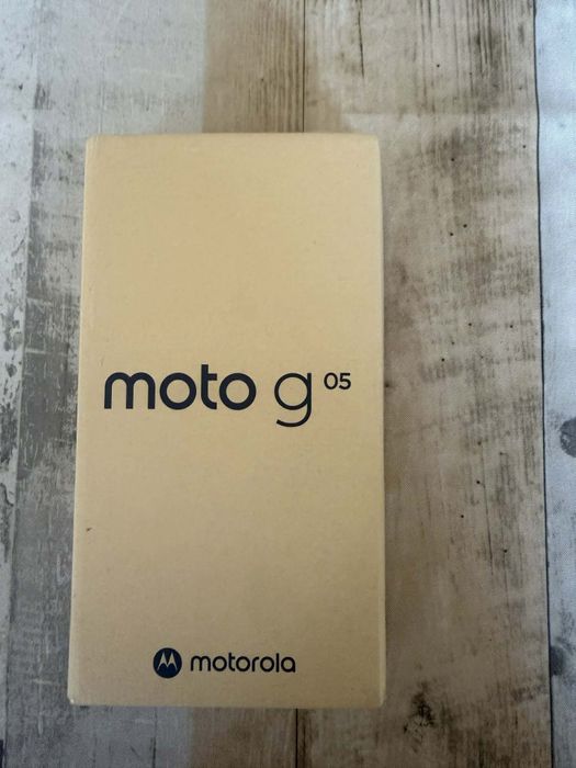 Продавам Motorola g05 64 GB 4GB RAM