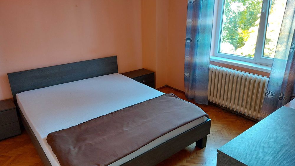 inchiriez apartament 2 camere