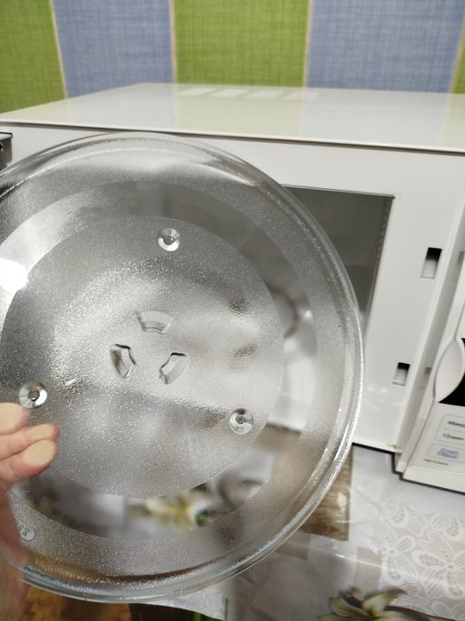 Продам рабочую микроволновку