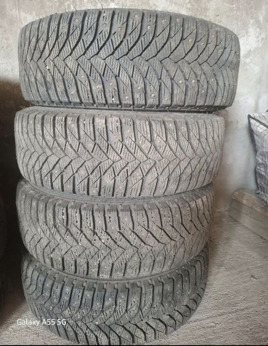 Продам зимние шины