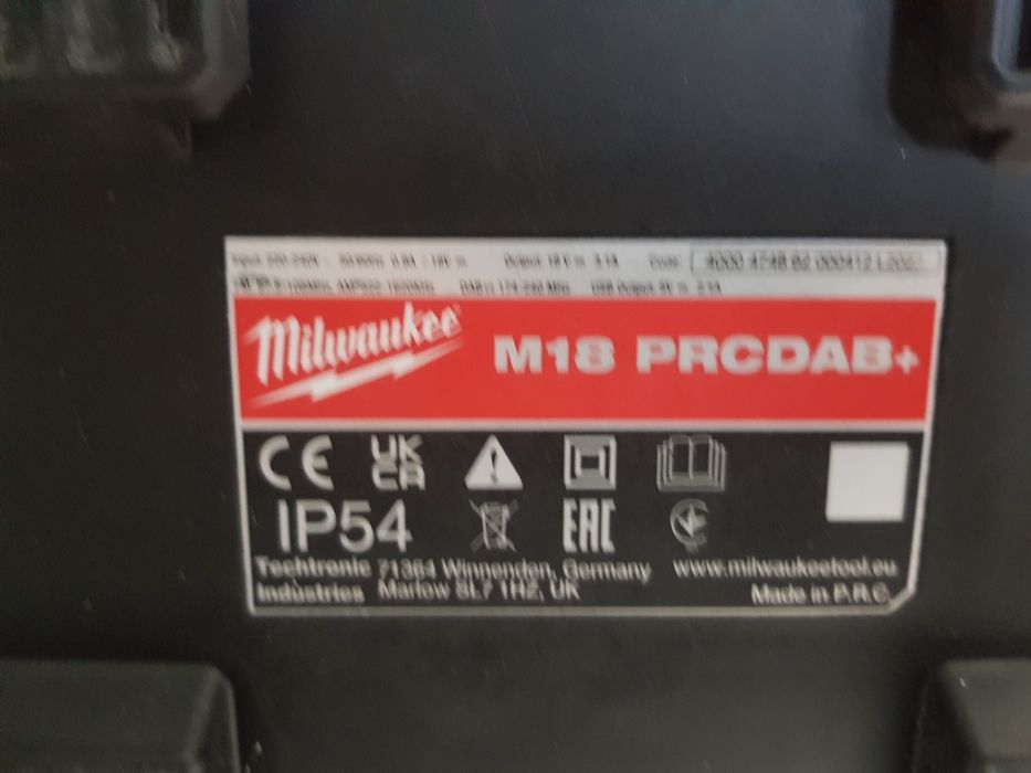 Vand radio milwaukee m18