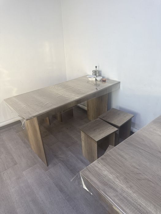 Продам столы и стулья