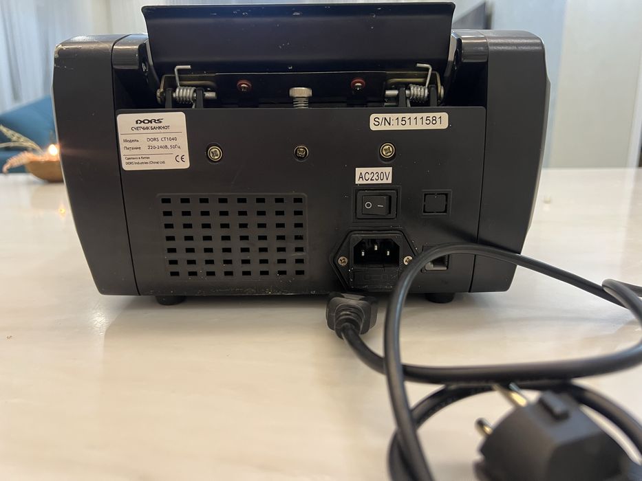 Машинка для счета денег