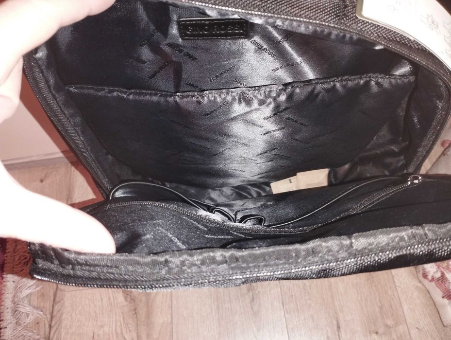 Vând rucsac pentru laptop Gino Rossi
