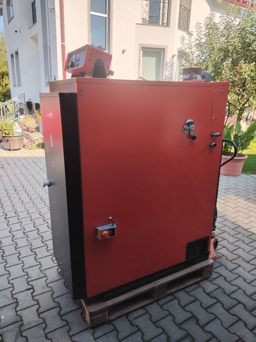 Vând centrală Fröling