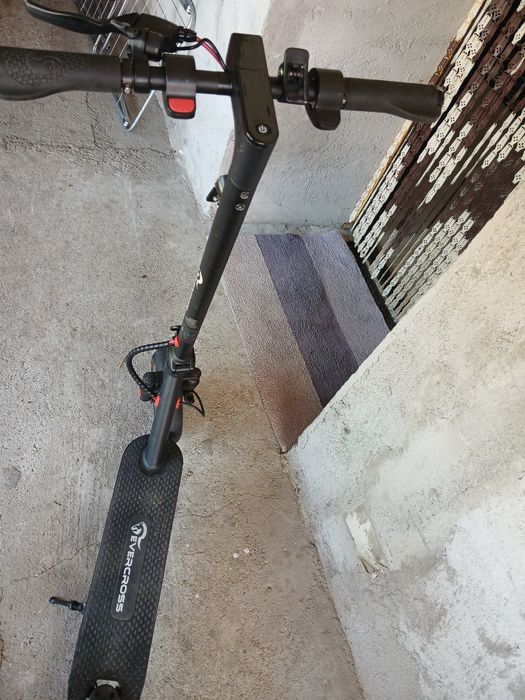 Trotineta electrica de vânzare stare foarte bună