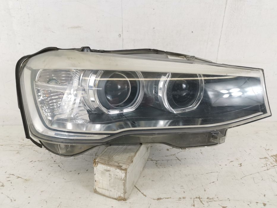 Десен фар Ксенон Лед БМВ Х4 / BMW X4 F26 [ - ] Оригинален Повреден