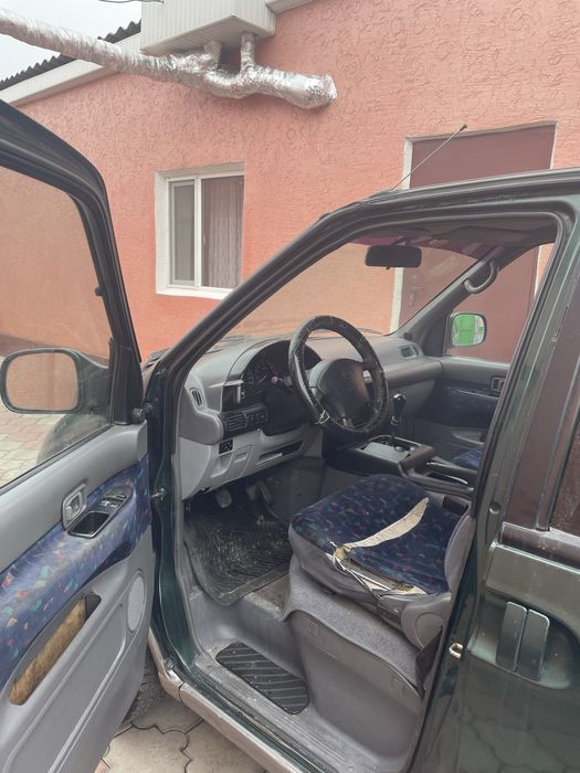 Продам Ниссан серену