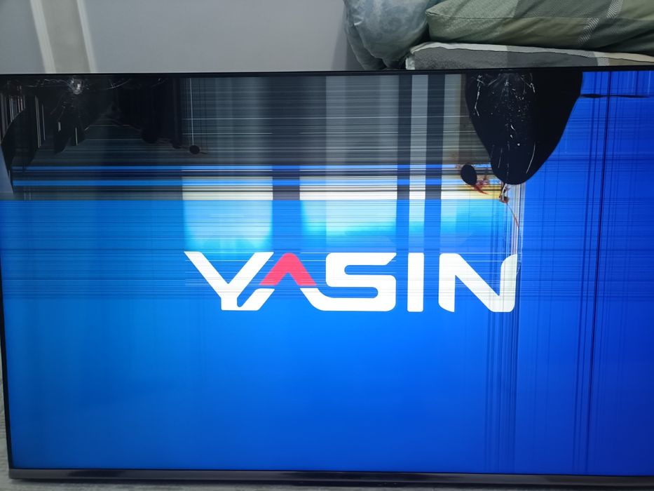 Телевизор Yasin сломанный