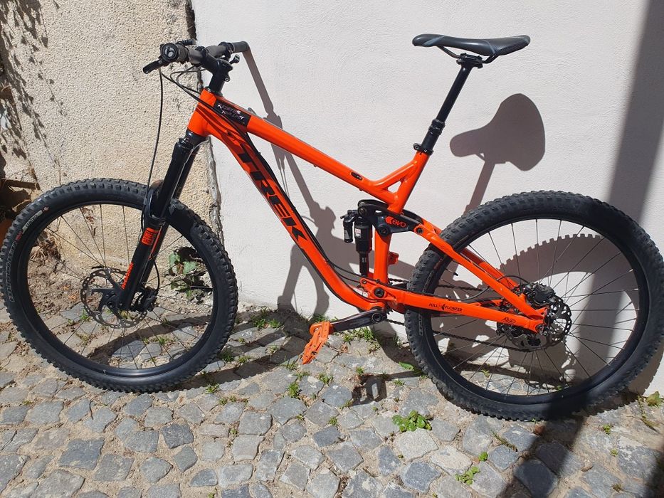 Bicicleta mtb Trek Slash 9