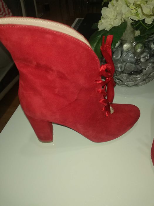 Дамски боти естествен велур BIANKI