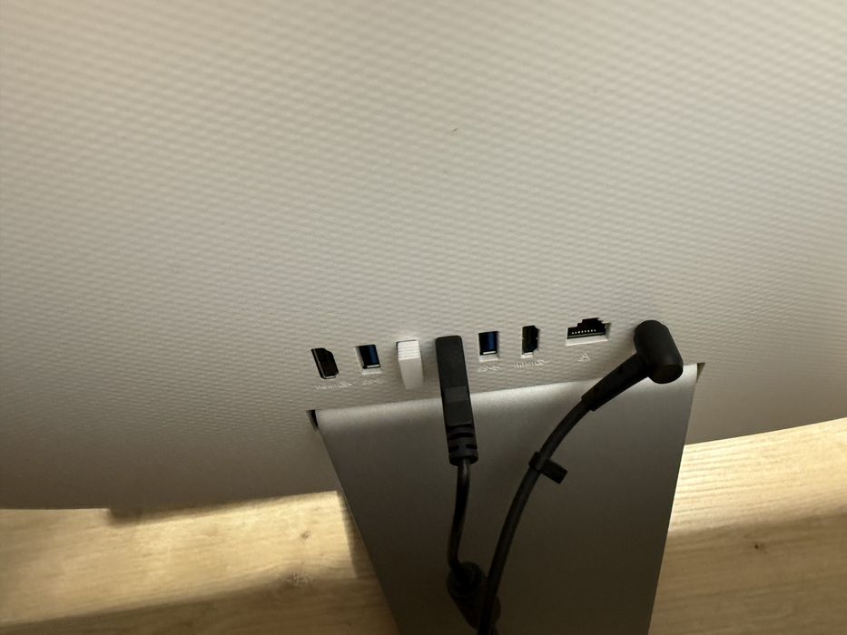 Asus моноблок.