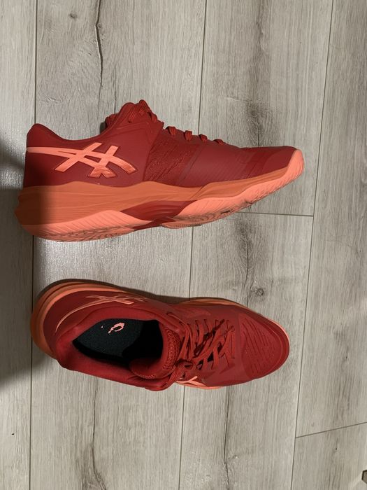 Продавам маратонки