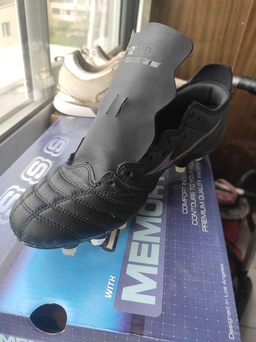 Футболни обувки Mizuno