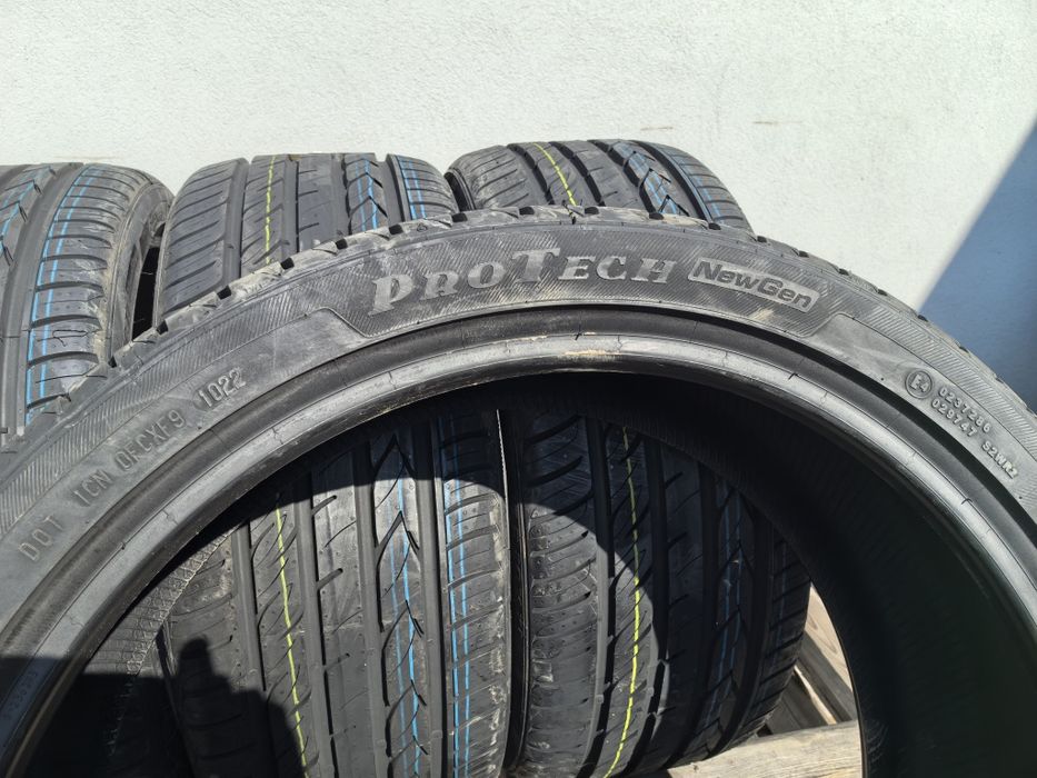 245/35/20 Викинг ДОТ 2022 г - Чисто Нови