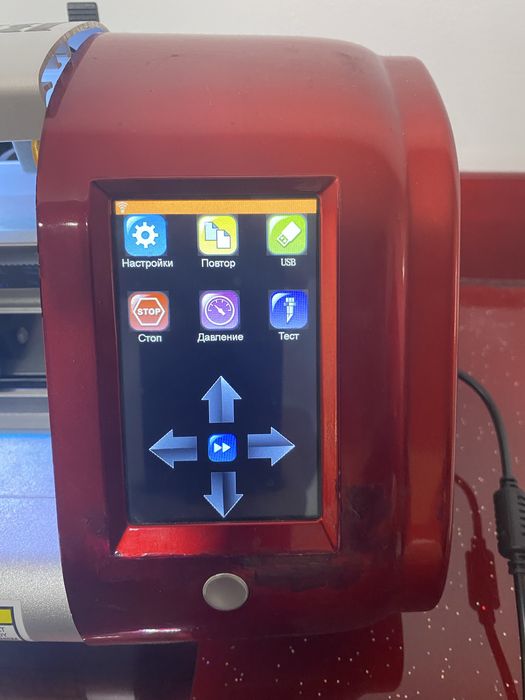 Плоттер режущий skycut c-16