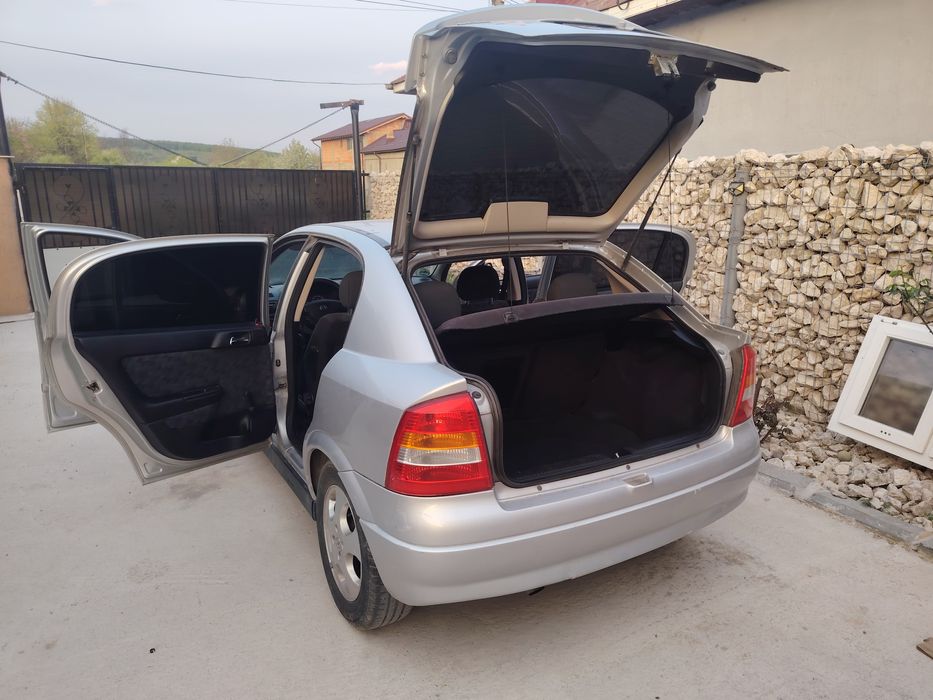Vând Opel Astra G
