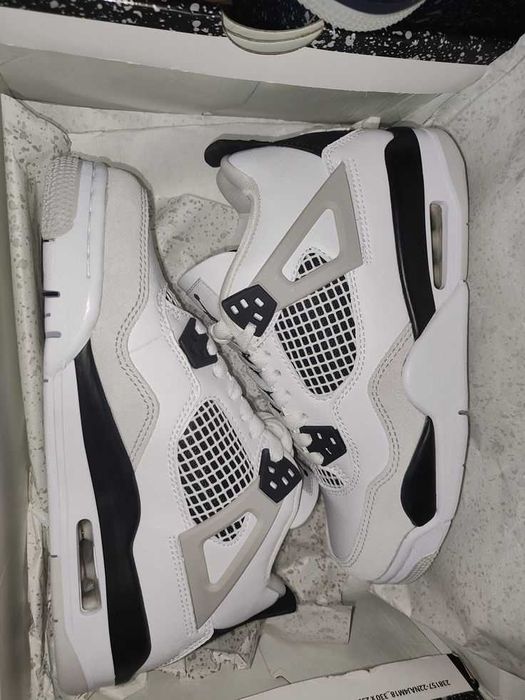 Air Jordan 4 White/Black унисекс кецове 36-46 номер