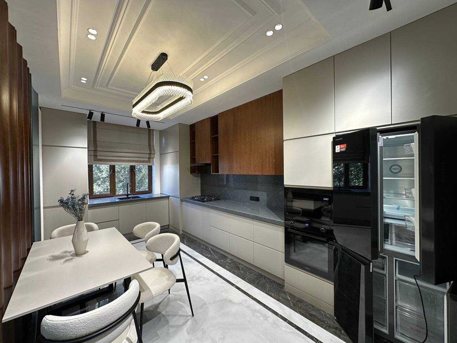 ЖК Greenwich! Сдается новая 3-х комнатная квартира!