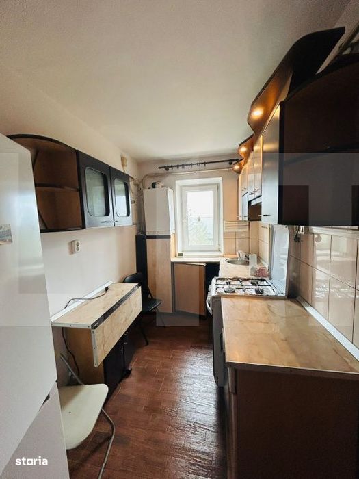Apartament cu 3 camere si garaj, Botosani — fotografia 3