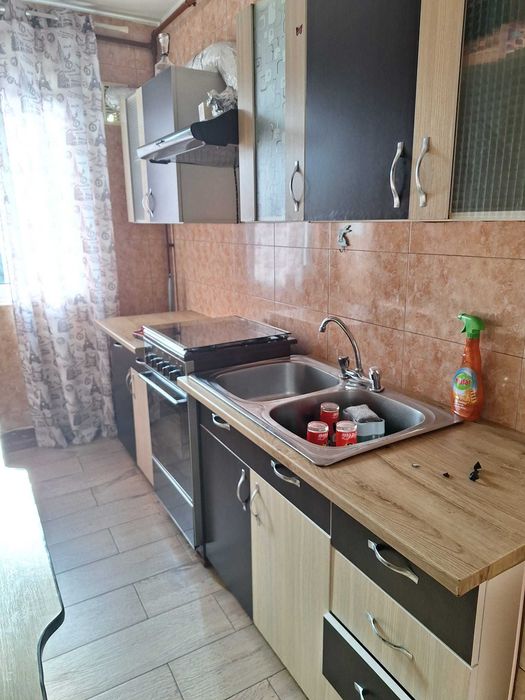 Mobila de bucatarie second hand