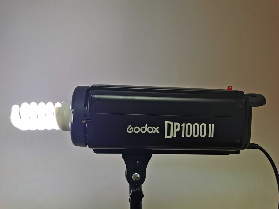 Студийна светкавица Godox DP1000II с мощност 1000Ws