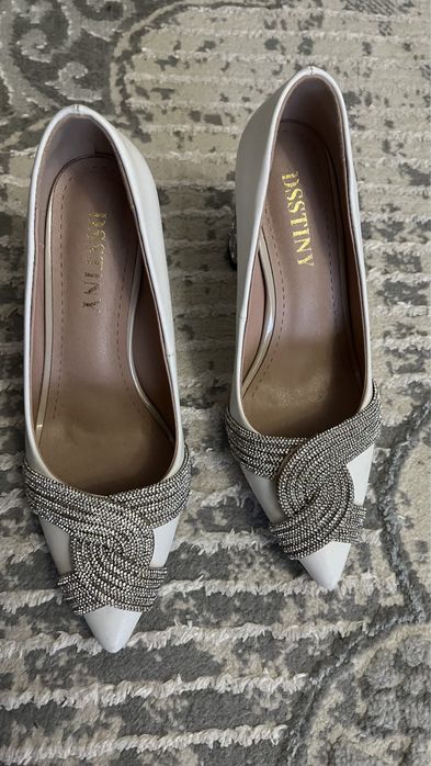 Туфли размер 38 пару раз носили