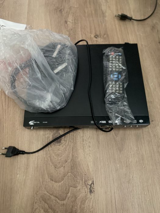 Vand dvd player functionabile