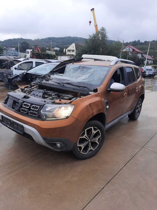 Piese auto Dacia Duster 2019 1,6 Sce  4x2 motor, cutie, planetare jug