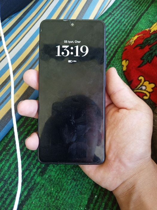 Birinchi qoʻl yangi