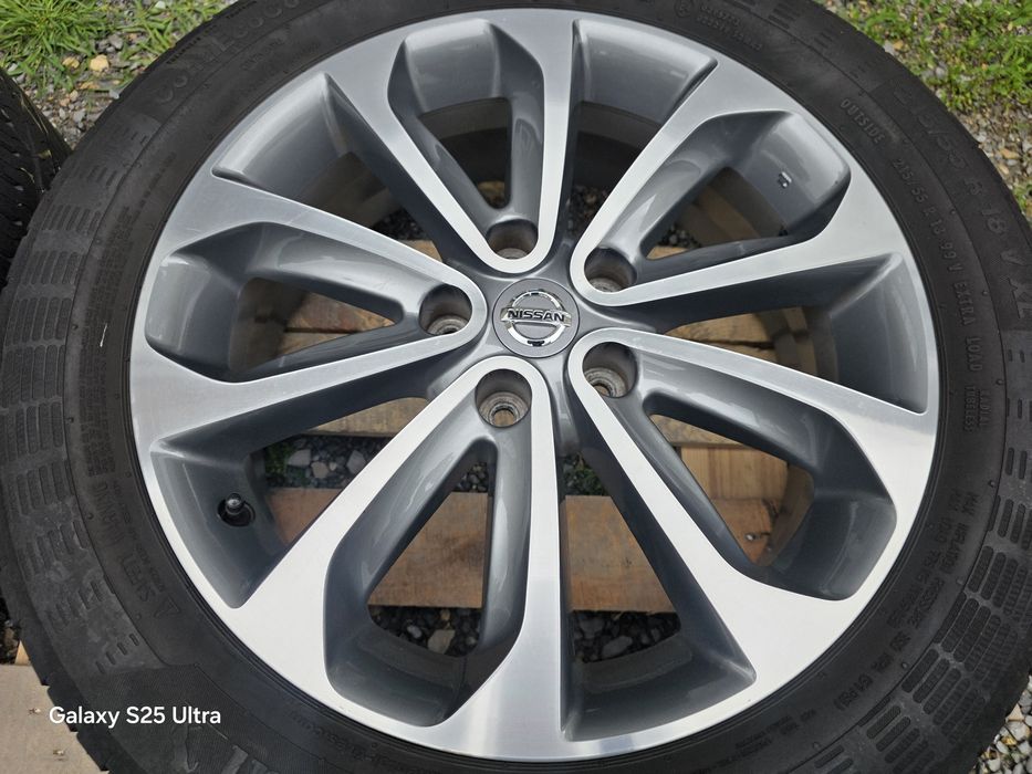 Лети джанти 18ки 5х114.3 Nissan + летни гуми 215/55/18 Continental
